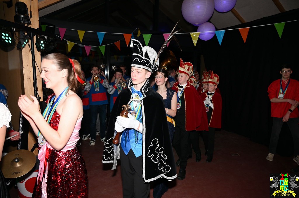 ../Images/Jeugddisco Glow in the Dark 014.jpg